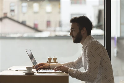 Freelance : Comment gérer efficacement plusieurs clients 